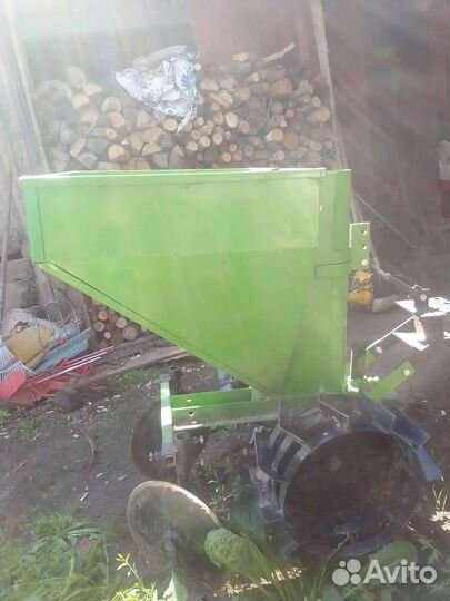 Картофелесажалка 