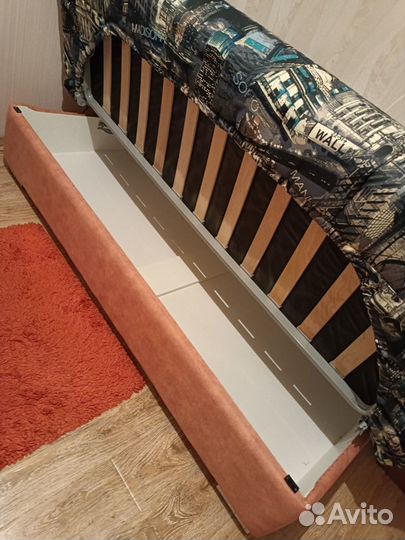 Диван мало б\у