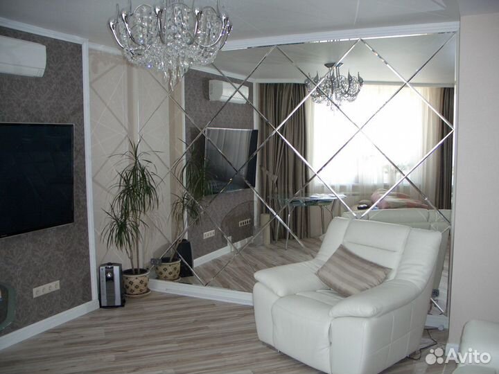 Зеркальное панно