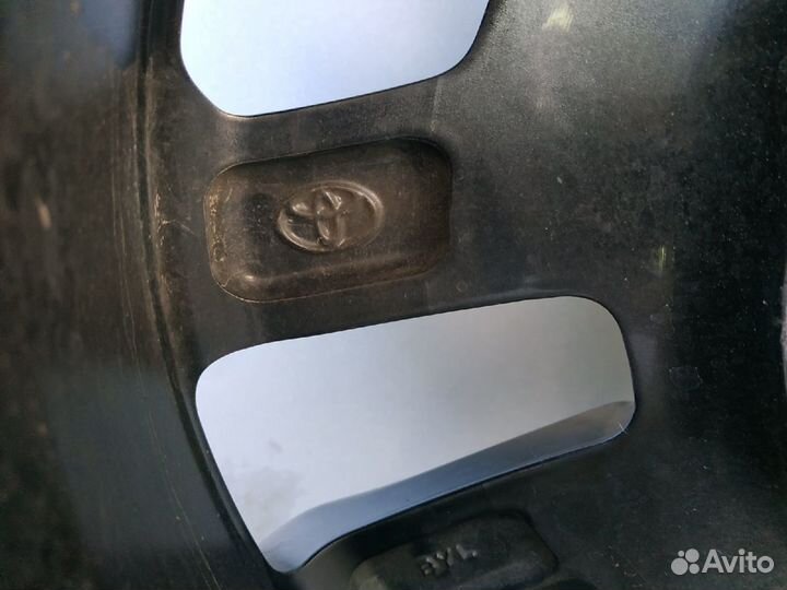 Диск литой R18 Toyota Hilux 42611-YP080