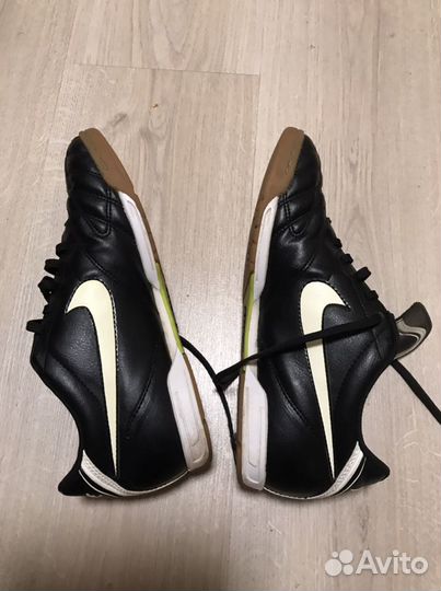 Футзалки Nike Tiempo Natural III IC EU40,5