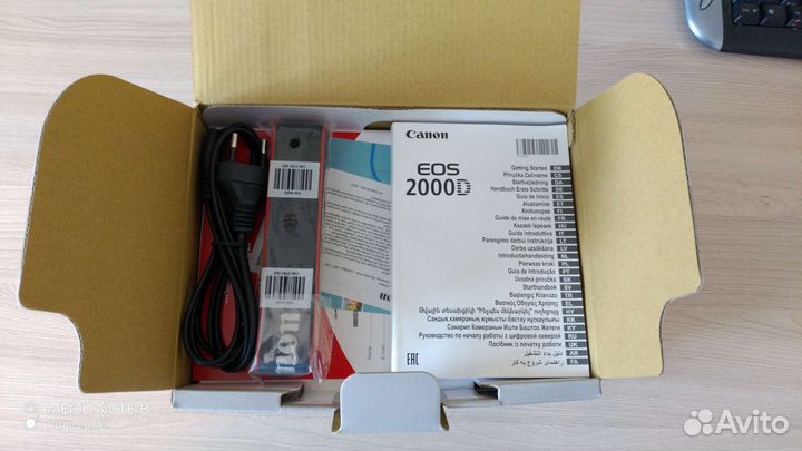 Canon eos 2000d Kit EF-S 18-55 III новый