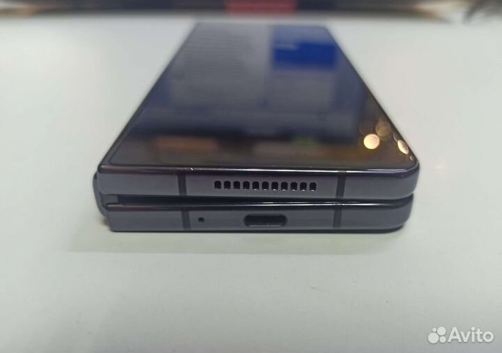 Samsung Galaxy Z Fold 4