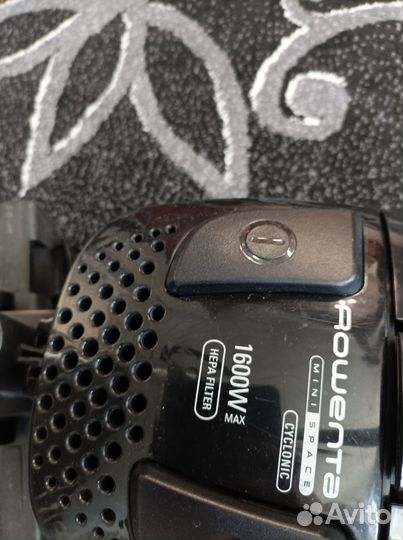 Пылесос Rowenta Mini Space Cyclonic RO332101