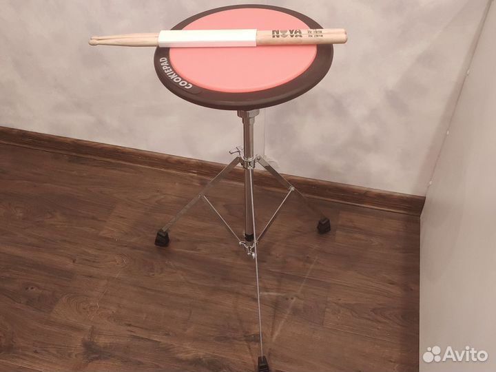 Тренировочный пэд со стойкой и палочками