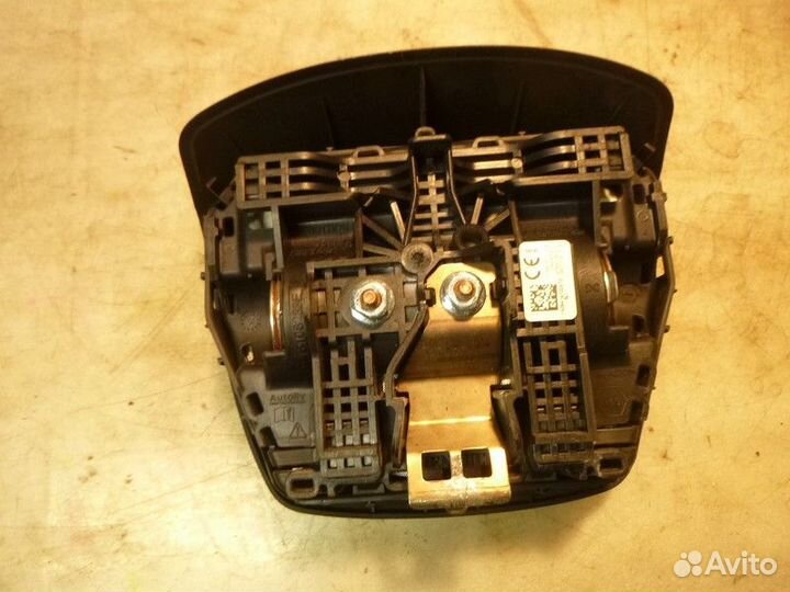 Подушка безопасности в рулевое колесо renault scenic scenic III 2009-2015