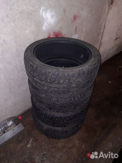 Bridgestone Ice Cruiser 7000S 205/50 R17 93