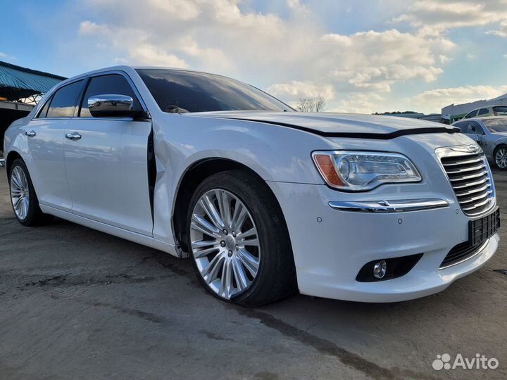Chrysler 300c разбор
