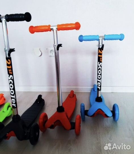 Самокат Mini Скутер