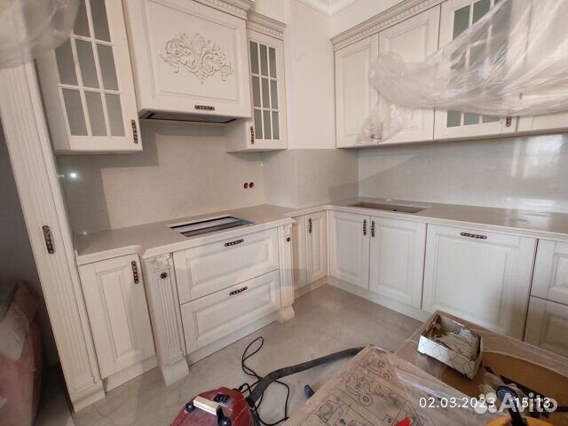 Столешница из камня под заказ из кварца