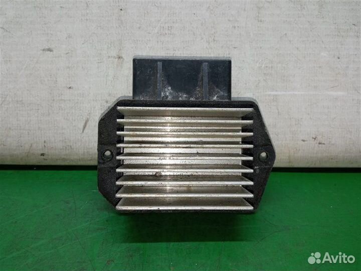 Резистор отопителя Mitsubishi Pajero V75W