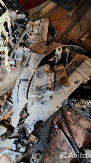 Подкрылок передний espero