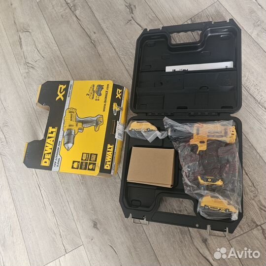 Шуруповерт Оригинал dewalt DCD710D2 12V 2.0Ah