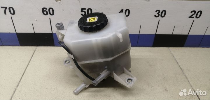 Бачок главного тормозного цилиндра RAV 4 2013