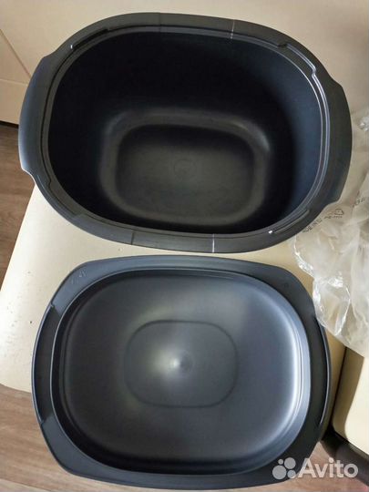 Новые кастрюля и соковыж.