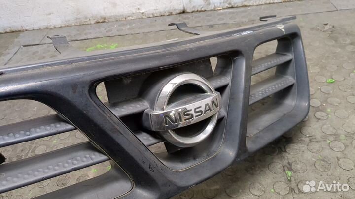 Решетка радиатора Nissan X-Trail (T30), 2006