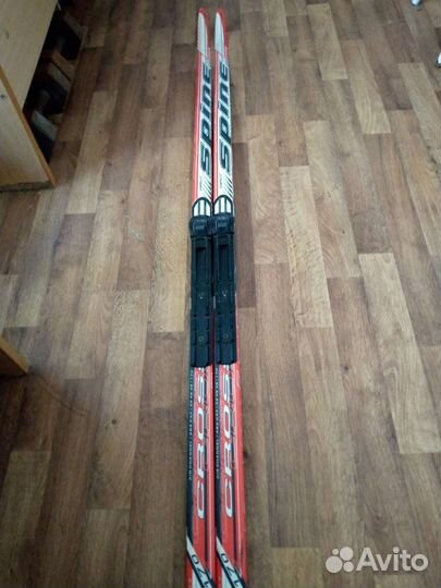 Беговые лыжи