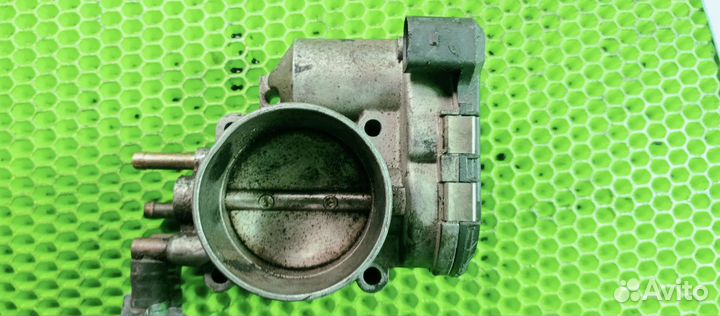 Заслонка дроссельная Audi A4