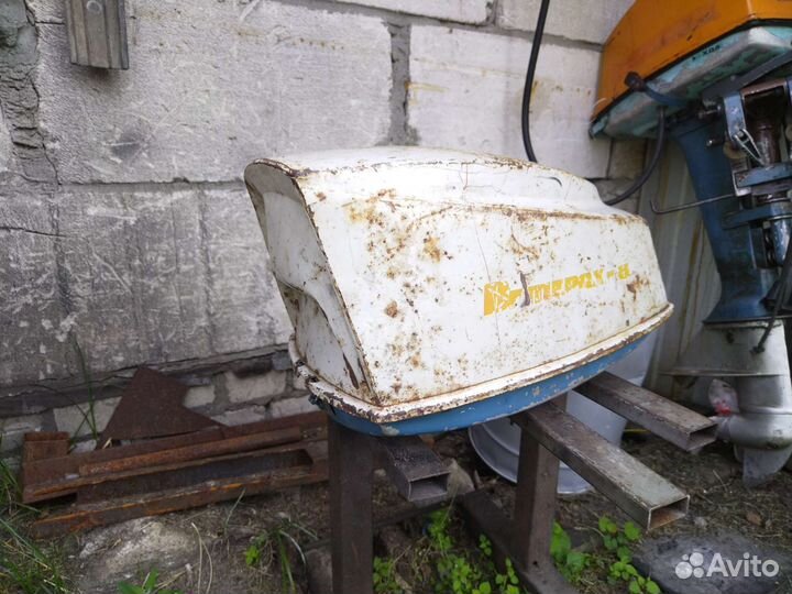 Колпак лодочного мотора Ветерок 8