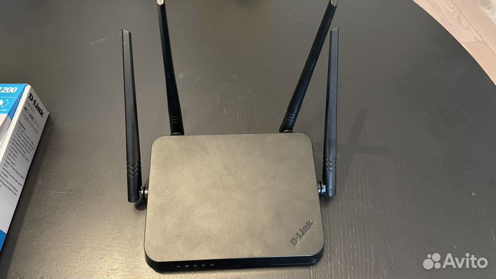 Роутер d link dir 825