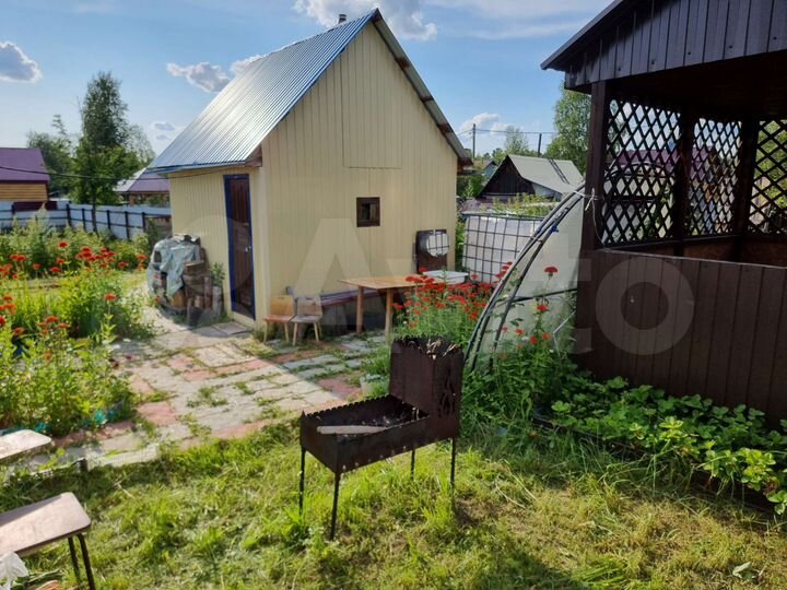 Дом 40 м² на участке 4 сот.