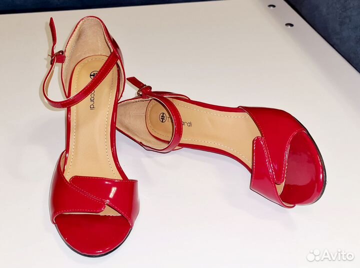 Туфли женские 39 размер