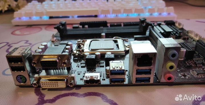 Материнская плата Gigabyte b250 + celeron G3900