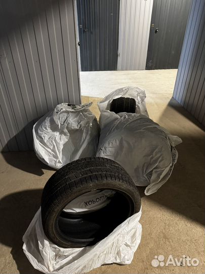 Triangle Snowlink PL02 245/40 R18
