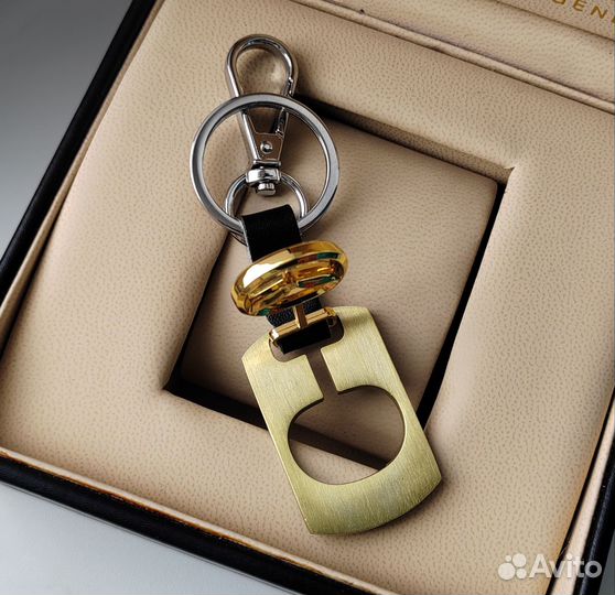 Брелок для ключей Mazda