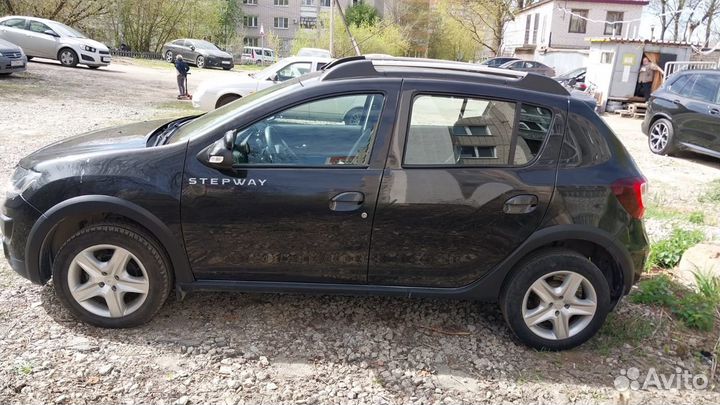 Renault Sandero Stepway 1.6 AT, 2017, 51 000 км