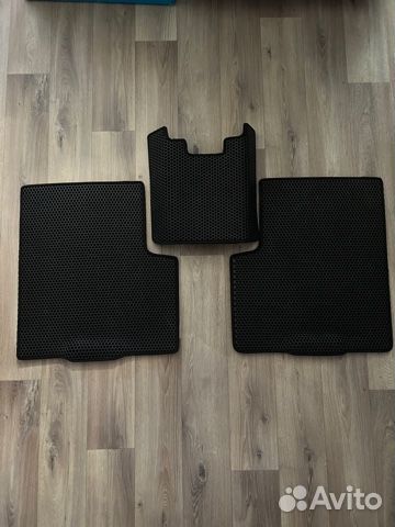 Еva Коврики в Reno Arkana 2021г