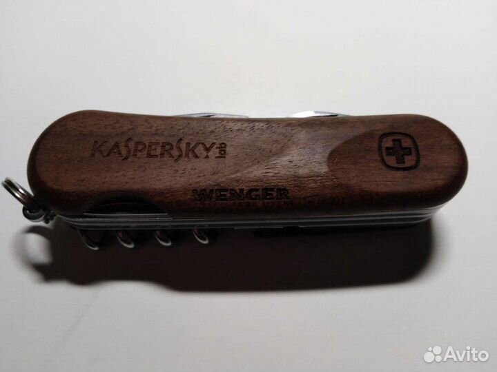 Нож Wenger EvoWood