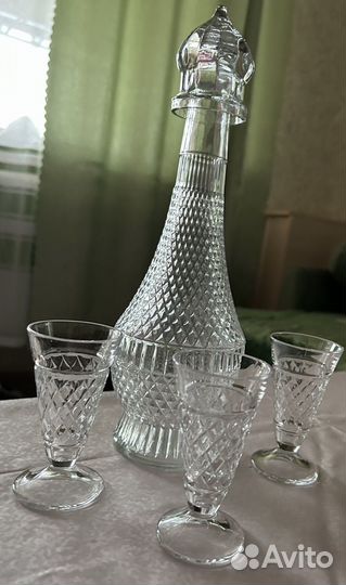 Суверин графинчик с тремя мками