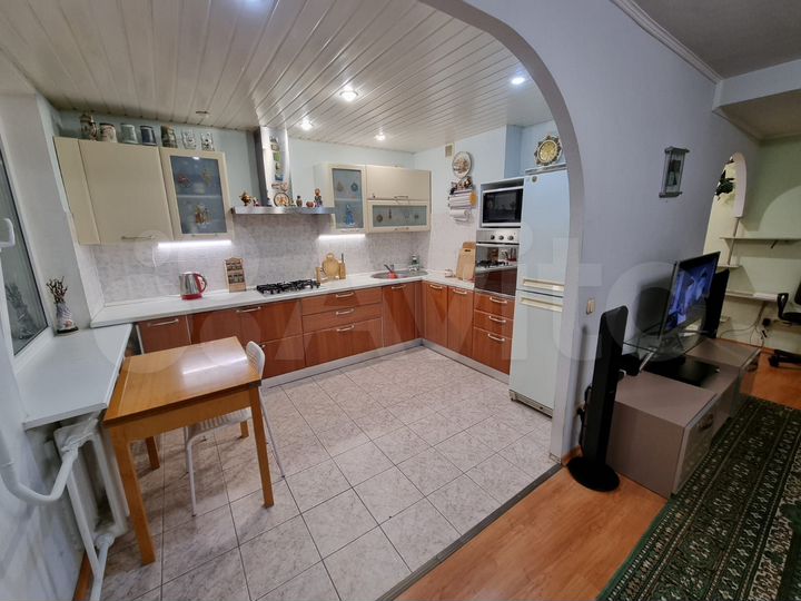 3-к. квартира, 78 м², 10/10 эт.