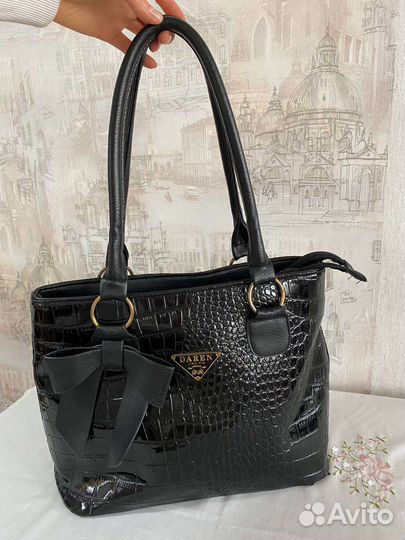 Сумка женская лаковая черная
