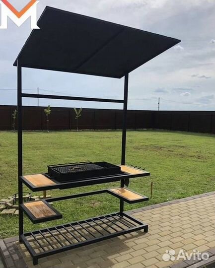 Мангал с крышей