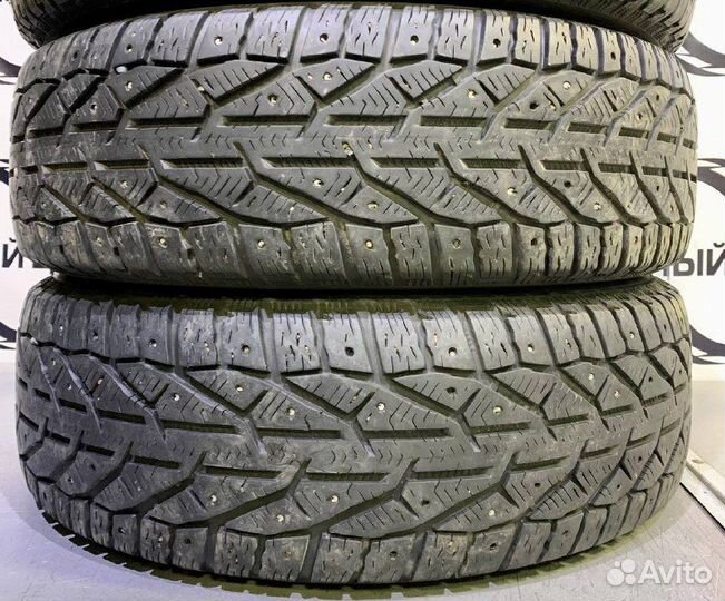 Зимняя(шип) Tigar 215/65 R16 Нива
