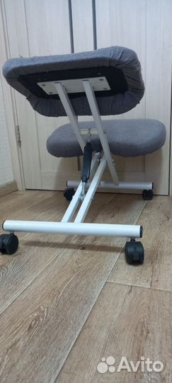 Коленный стул