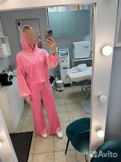 Спортивный костюм женский