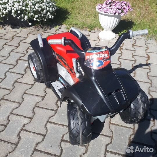Детский квадроцикл polaris и стол Little trike