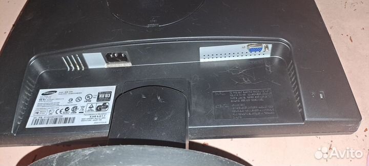 Монитор Samsung