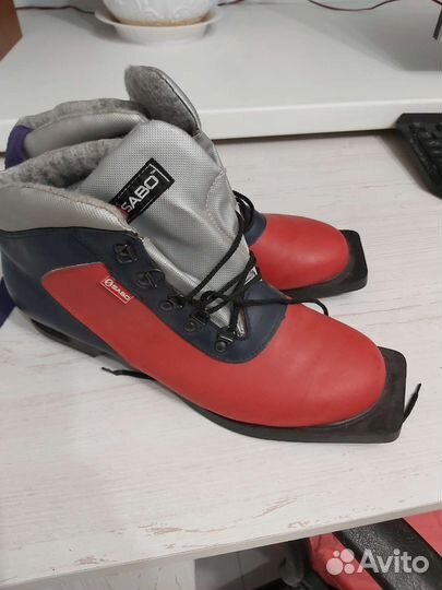 Лыжные ботинки