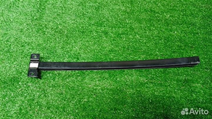 Направляющая стекла двери VW Golf V Variant 2003