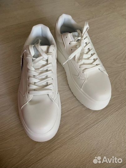 Кроссовки кеды bershka