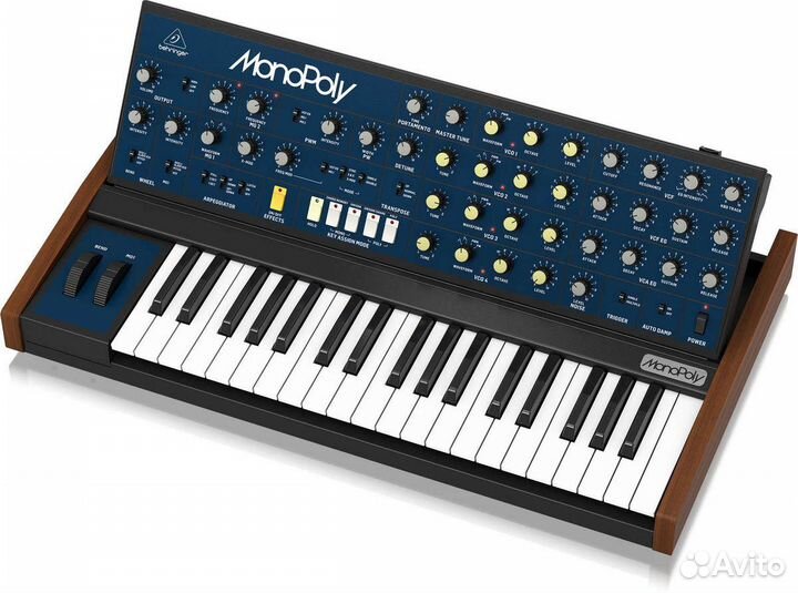 Аналоговый синтезатор Behringer monopoly