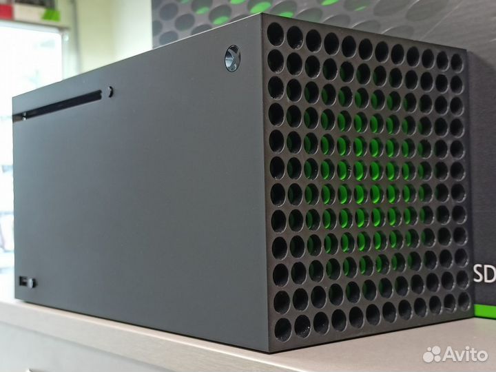 Игровая приставка xbox Series X 1tb