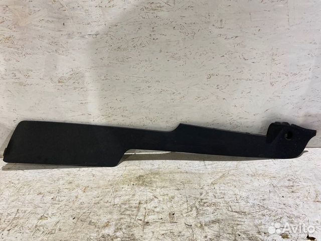 Обшивка салона правая Audi A6 C6 2.0 2008