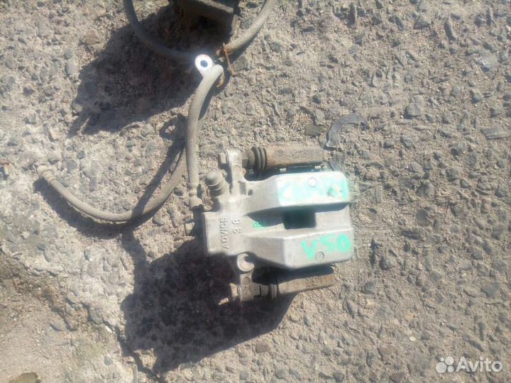 Суппорт прав. зад. Toyota Camry