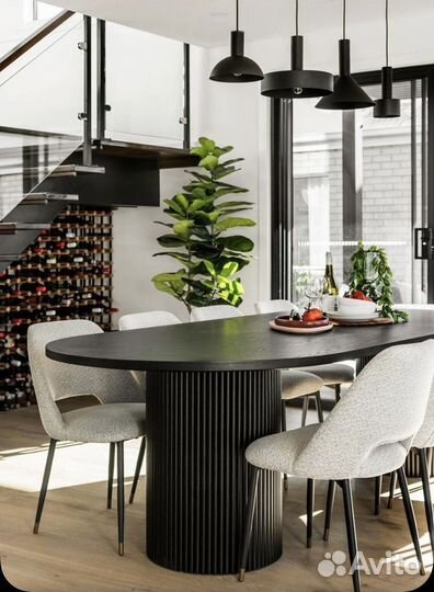 Стол круглый черный в наличии