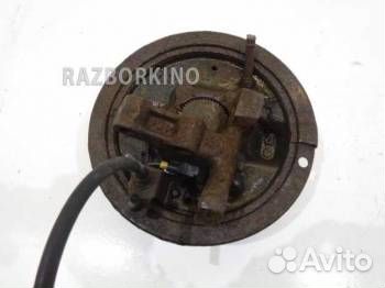 Кулак задний правый 25527482